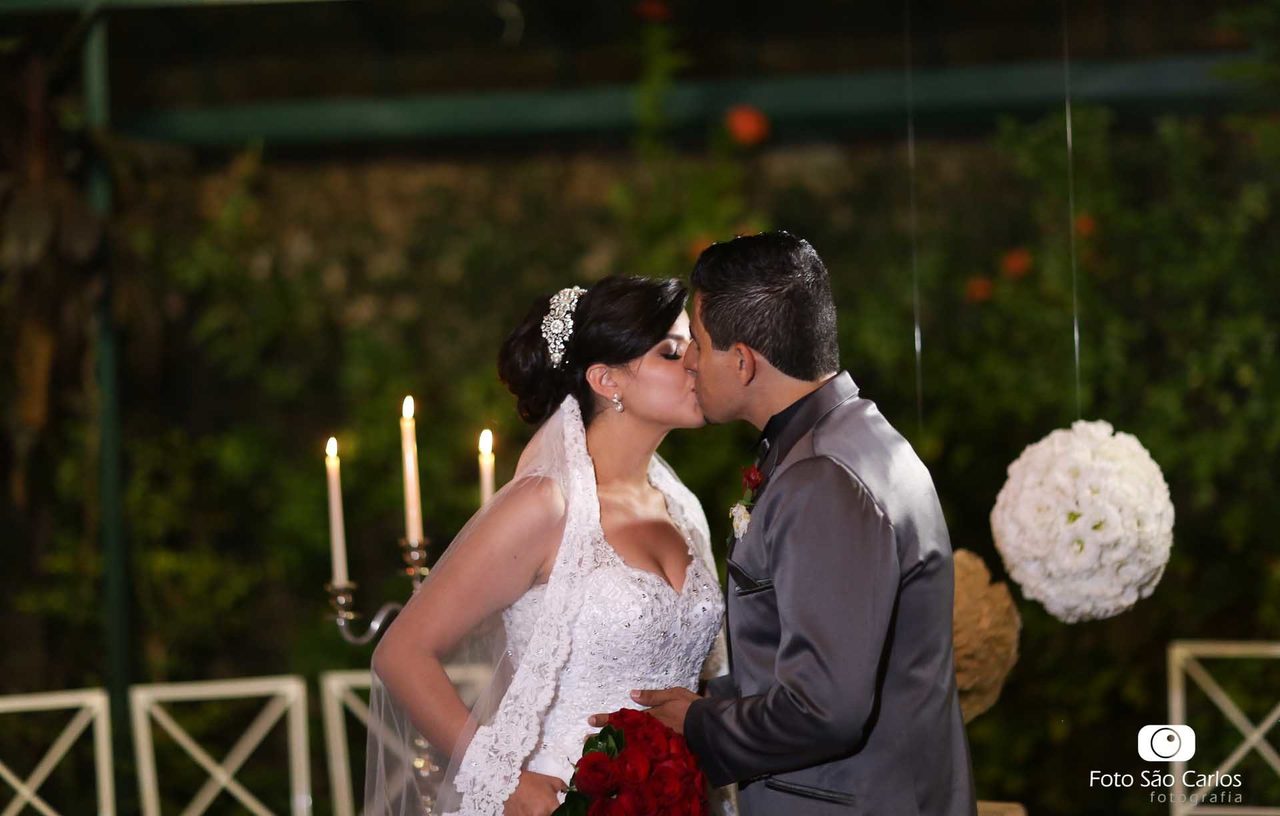 CASAMENTO FERNANDA E WALTER - RELIGIOSO - CAFÉ TROPICAL CASAMENTO FERNANDA E WALTER - RELIGIOSO - CAFÉ TROPICAL