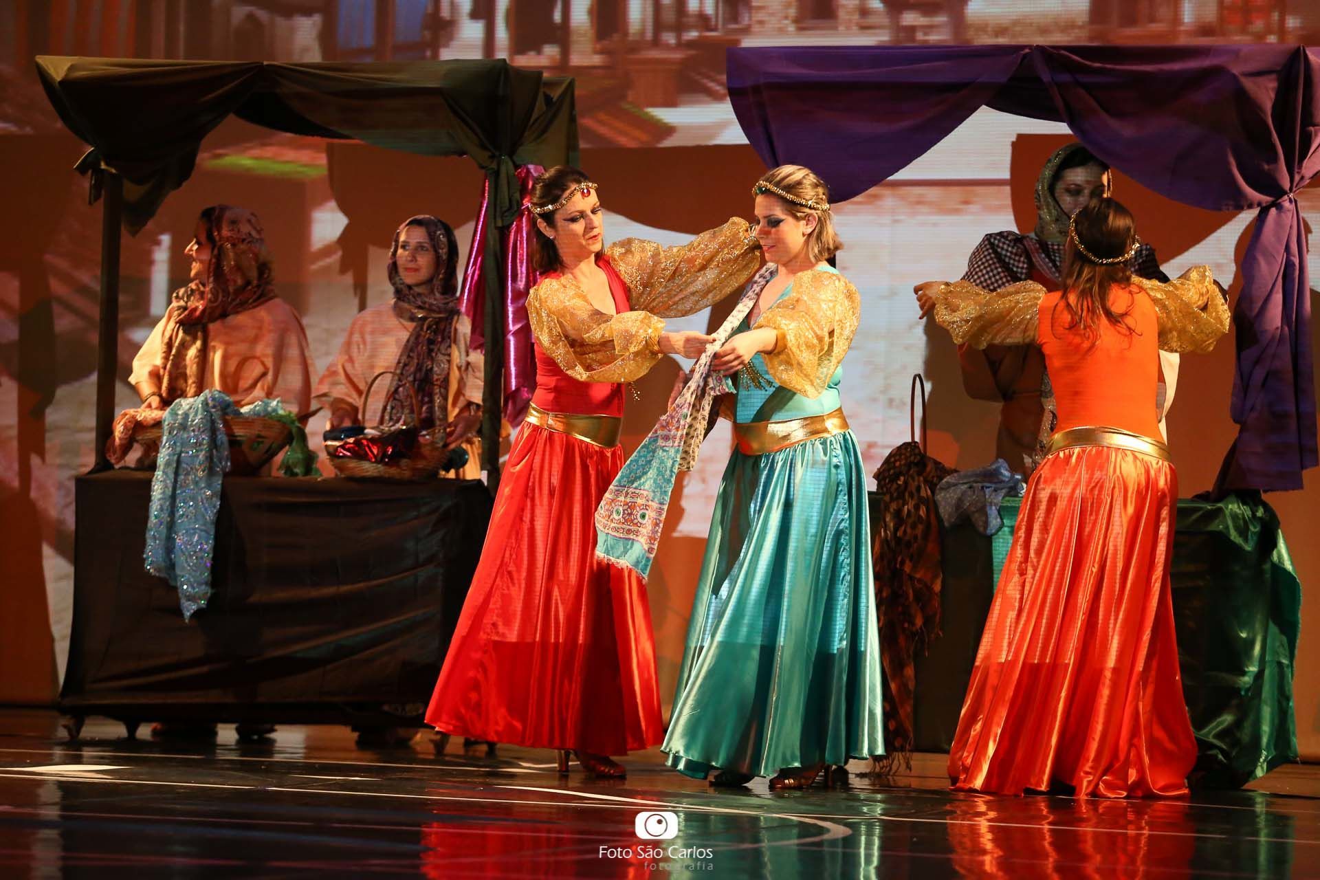 Foto BALLET DO COLÉGIO SÃO CARLOS - ALADDIN - PARTE 1 DE 3 Foto BALLET DO COLÉGIO SÃO CARLOS - ALADDIN - PARTE 1 DE 3 - Imagem 2