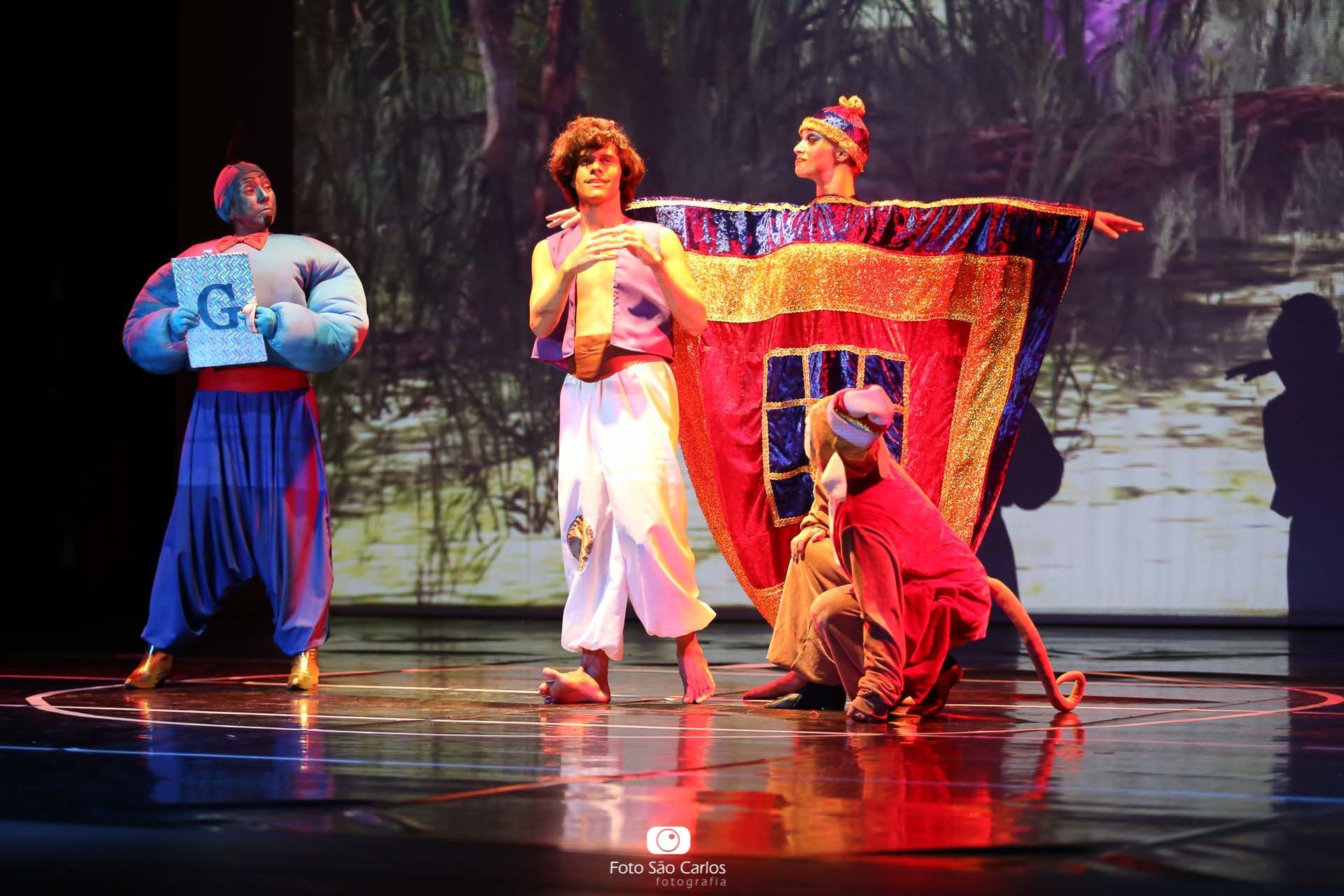 Foto BALLET DO COLÉGIO SÃO CARLOS - ALADDIN - PARTE 1 DE 3 Foto BALLET DO COLÉGIO SÃO CARLOS - ALADDIN - PARTE 1 DE 3 - Imagem 15