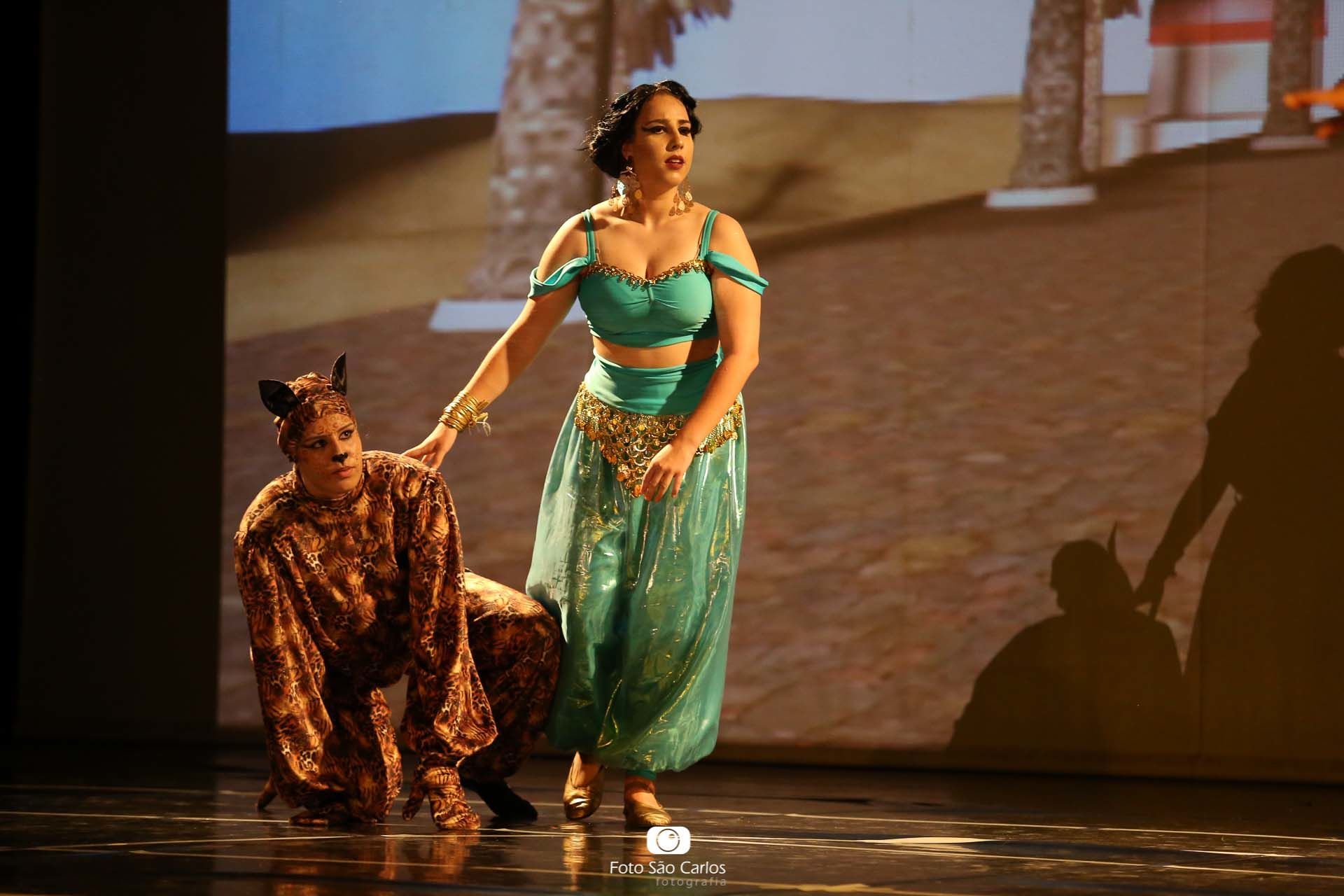 Foto BALLET DO COLÉGIO SÃO CARLOS - ALADDIN - PARTE 1 DE 3 Foto BALLET DO COLÉGIO SÃO CARLOS - ALADDIN - PARTE 1 DE 3 - Imagem 19