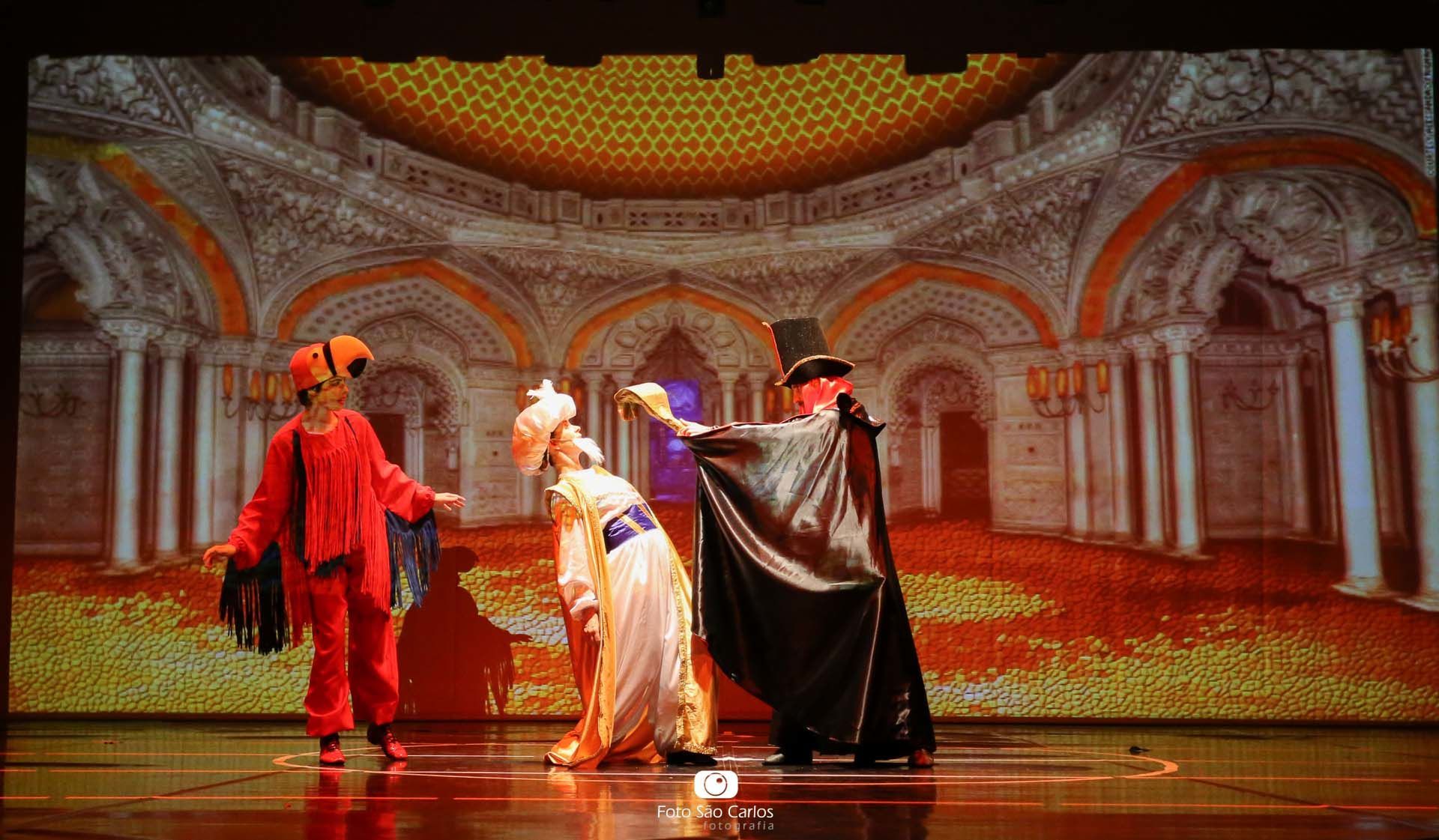 Foto BALLET DO COLÉGIO SÃO CARLOS - ALADDIN - PARTE 1 DE 3 Foto BALLET DO COLÉGIO SÃO CARLOS - ALADDIN - PARTE 1 DE 3 - Imagem 14