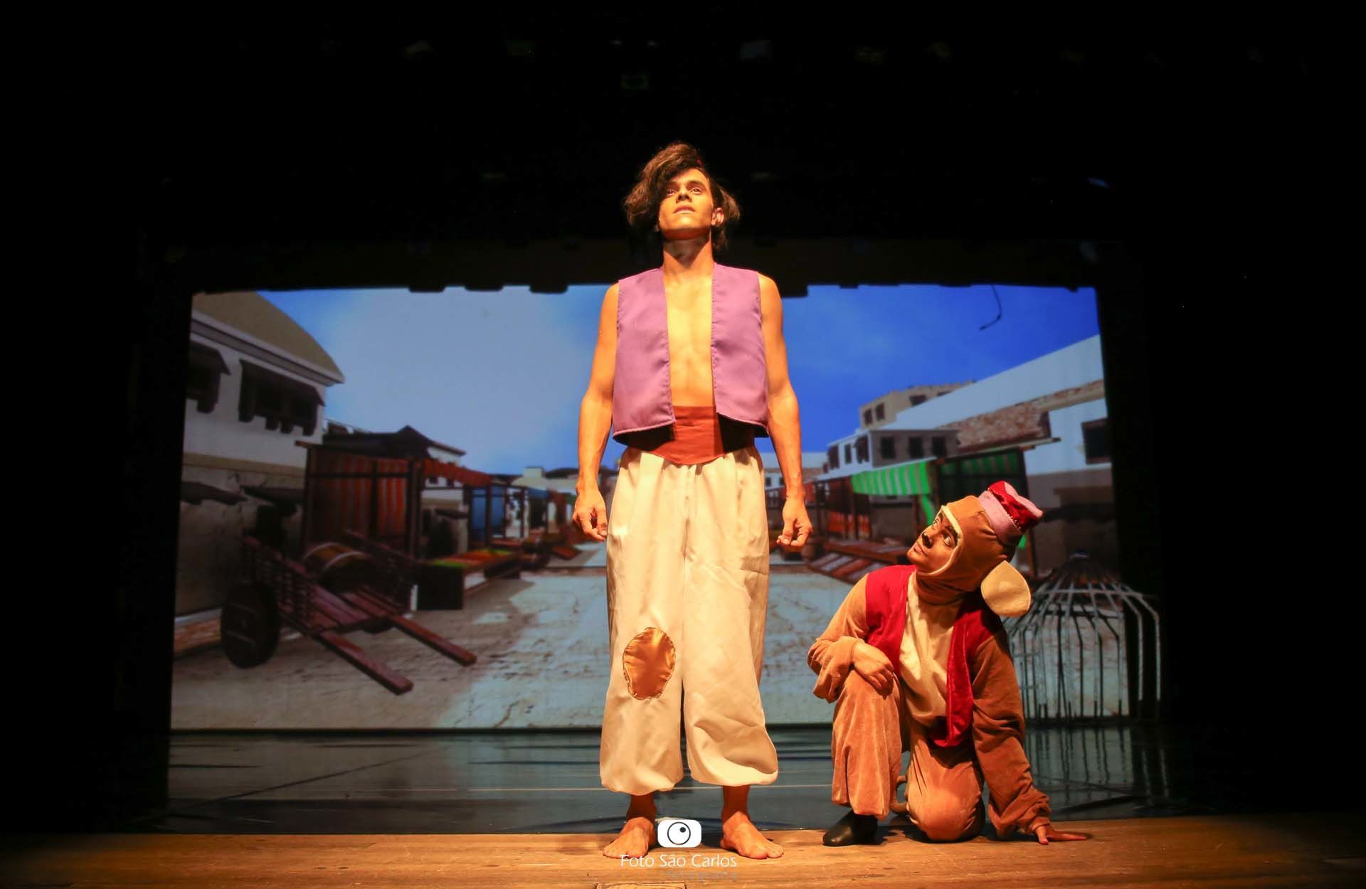 Foto BALLET DO COLÉGIO SÃO CARLOS - ALADDIN - PARTE 1 DE 3 Foto BALLET DO COLÉGIO SÃO CARLOS - ALADDIN - PARTE 1 DE 3 - Imagem 12
