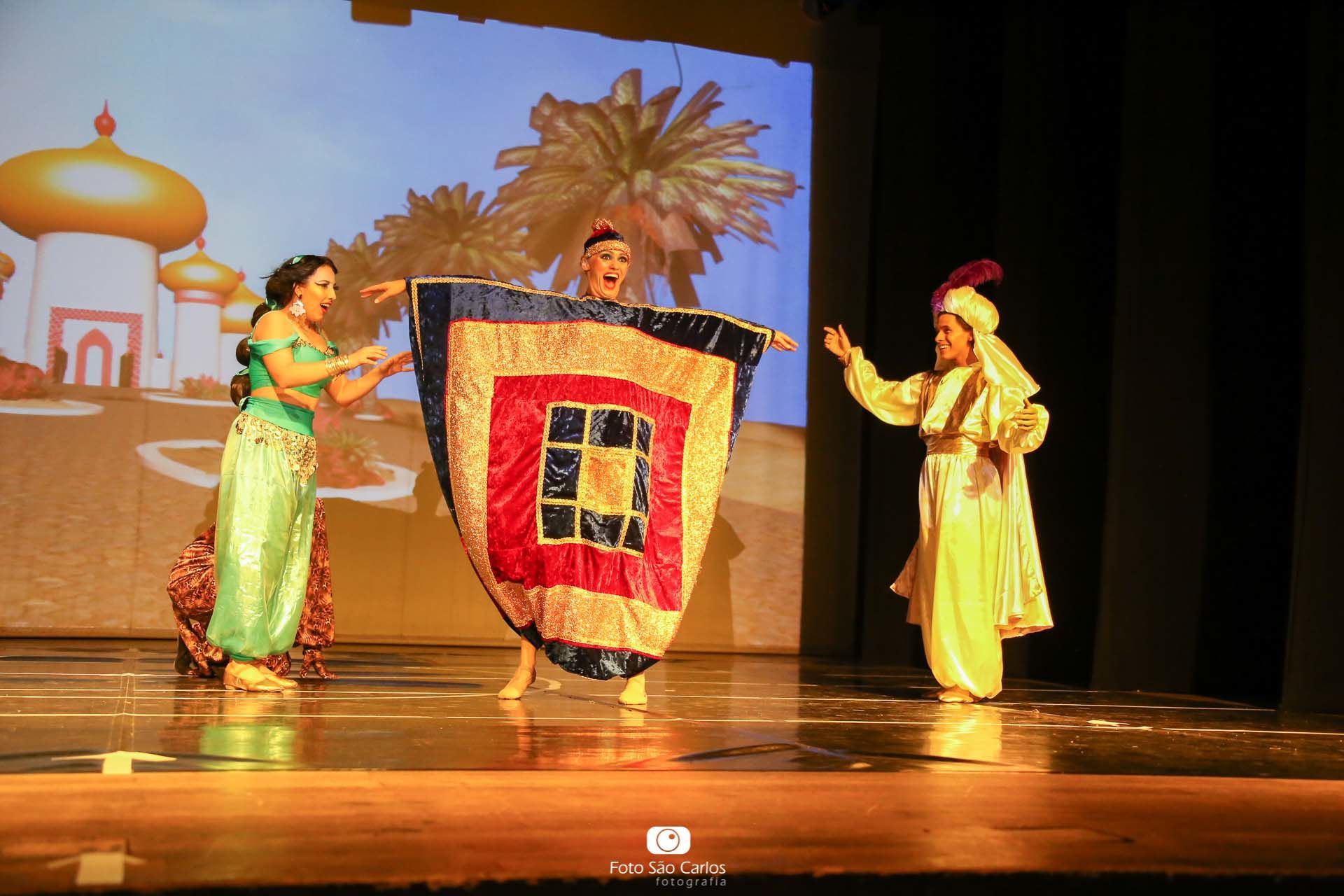 Foto BALLET DO COLÉGIO SÃO CARLOS - ALADDIN - PARTE 2 DE 3 Foto BALLET DO COLÉGIO SÃO CARLOS - ALADDIN - PARTE 2 DE 3 - Imagem 5