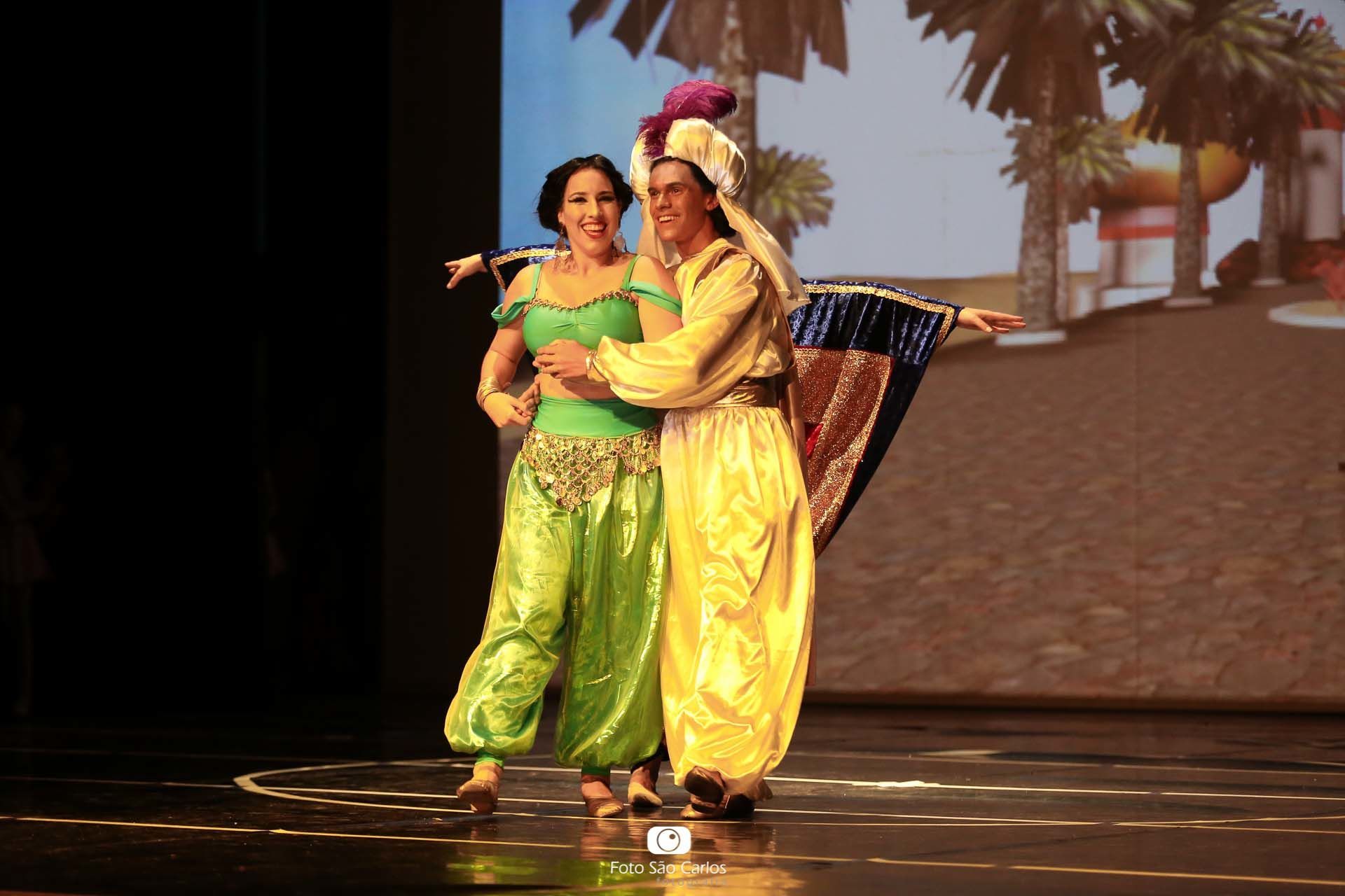 Foto BALLET DO COLÉGIO SÃO CARLOS - ALADDIN - PARTE 2 DE 3 Foto BALLET DO COLÉGIO SÃO CARLOS - ALADDIN - PARTE 2 DE 3 - Imagem 2