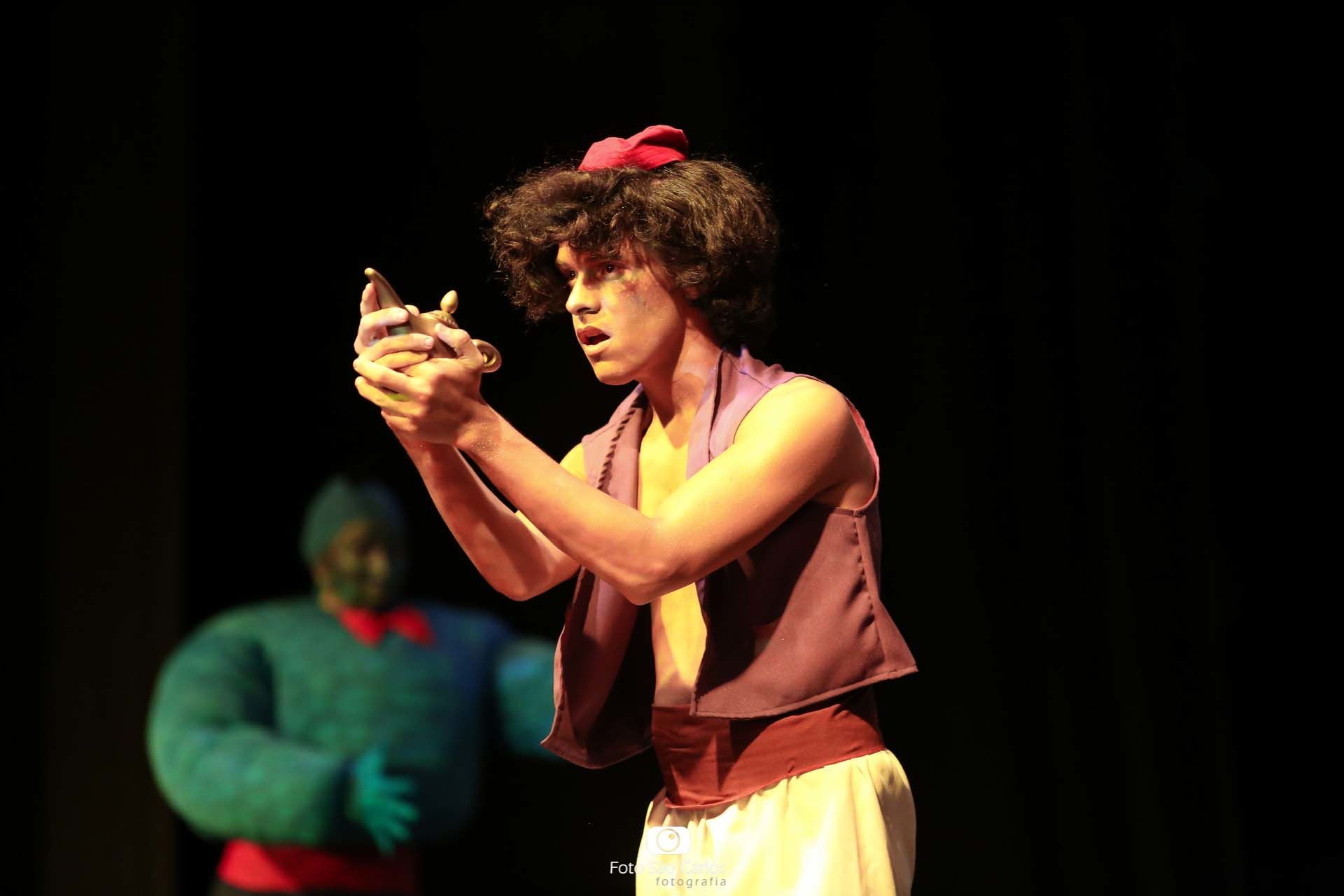 Foto BALLET DO COLÉGIO SÃO CARLOS - ALADDIN - PARTE 2 DE 3 Foto BALLET DO COLÉGIO SÃO CARLOS - ALADDIN - PARTE 2 DE 3 - Imagem 4
