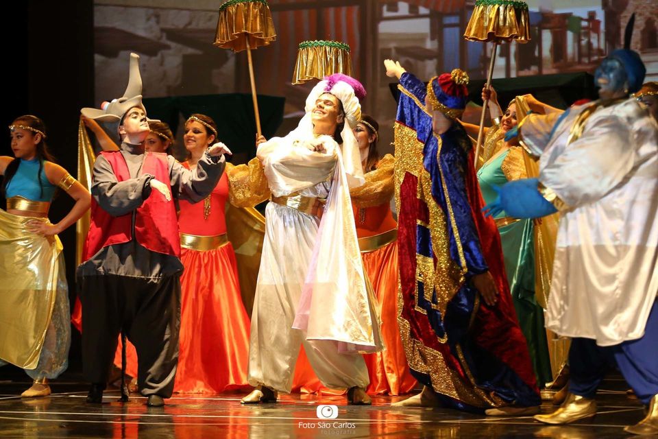BALLET DO COLÉGIO SÃO CARLOS - ALADDIN - PARTE 2 DE 3 BALLET DO COLÉGIO SÃO CARLOS - ALADDIN - PARTE 2 DE 3
