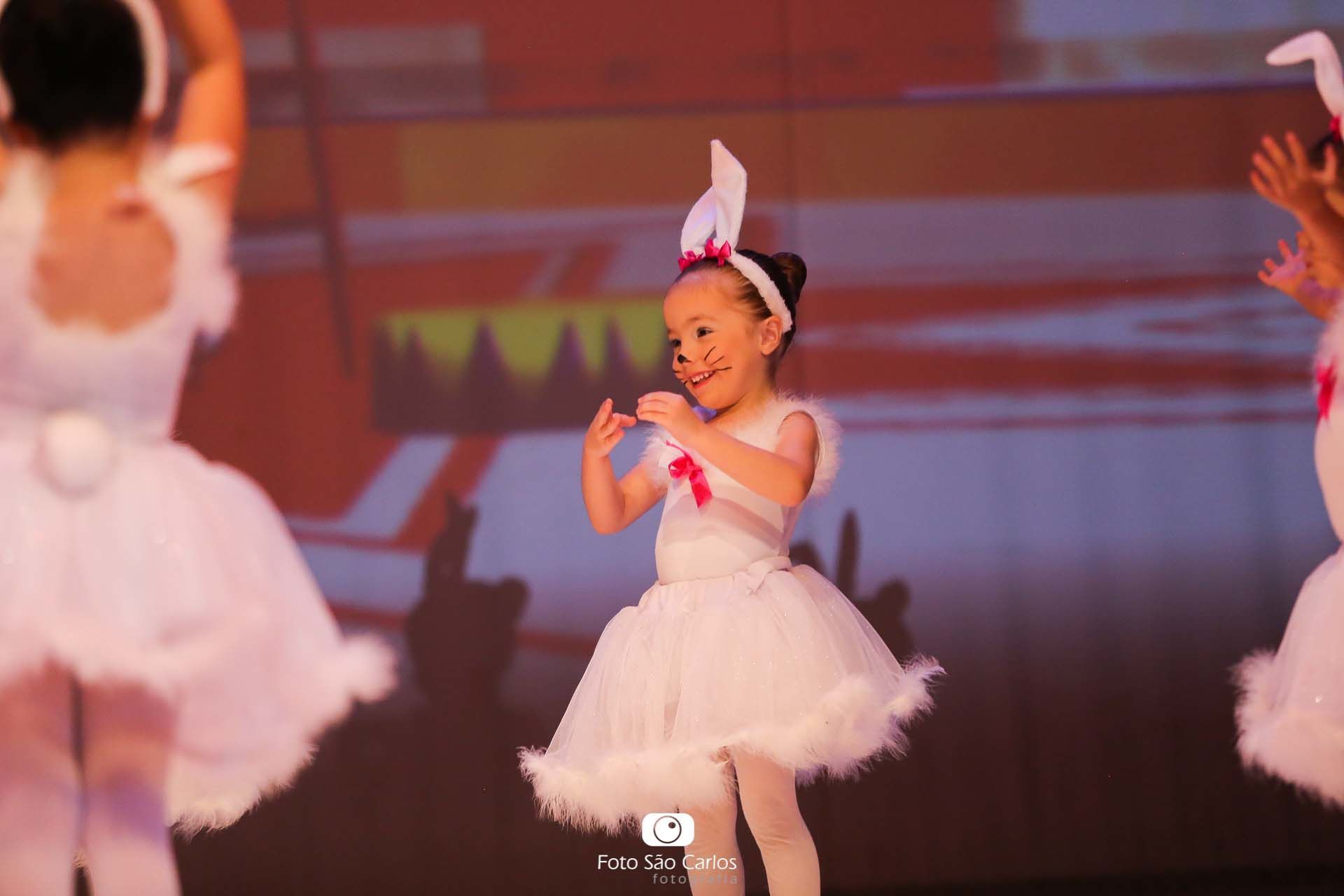 Foto BALLET COLÉGIO CECILIA MEIRELES 2018 - ESPETÁCULO CIRCO - PARTE 1 Foto BALLET COLÉGIO CECILIA MEIRELES 2018 - ESPETÁCULO CIRCO - PARTE 1 - Imagem 8