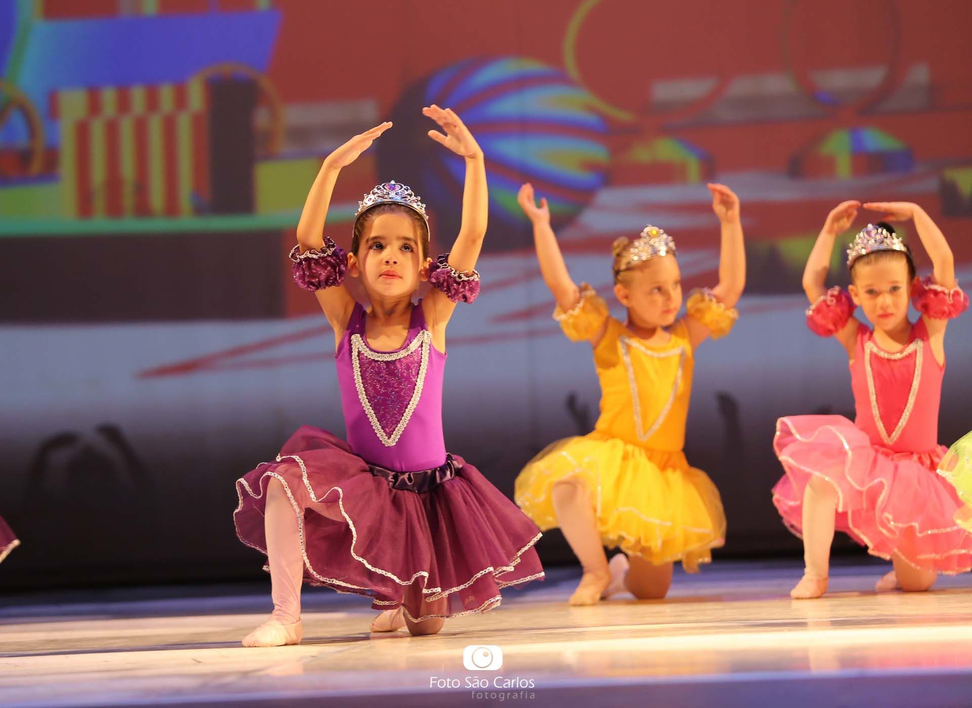 Foto BALLET COLÉGIO CECILIA MEIRELES 2018 - ESPETÁCULO CIRCO - PARTE 1 Foto BALLET COLÉGIO CECILIA MEIRELES 2018 - ESPETÁCULO CIRCO - PARTE 1 - Imagem 12