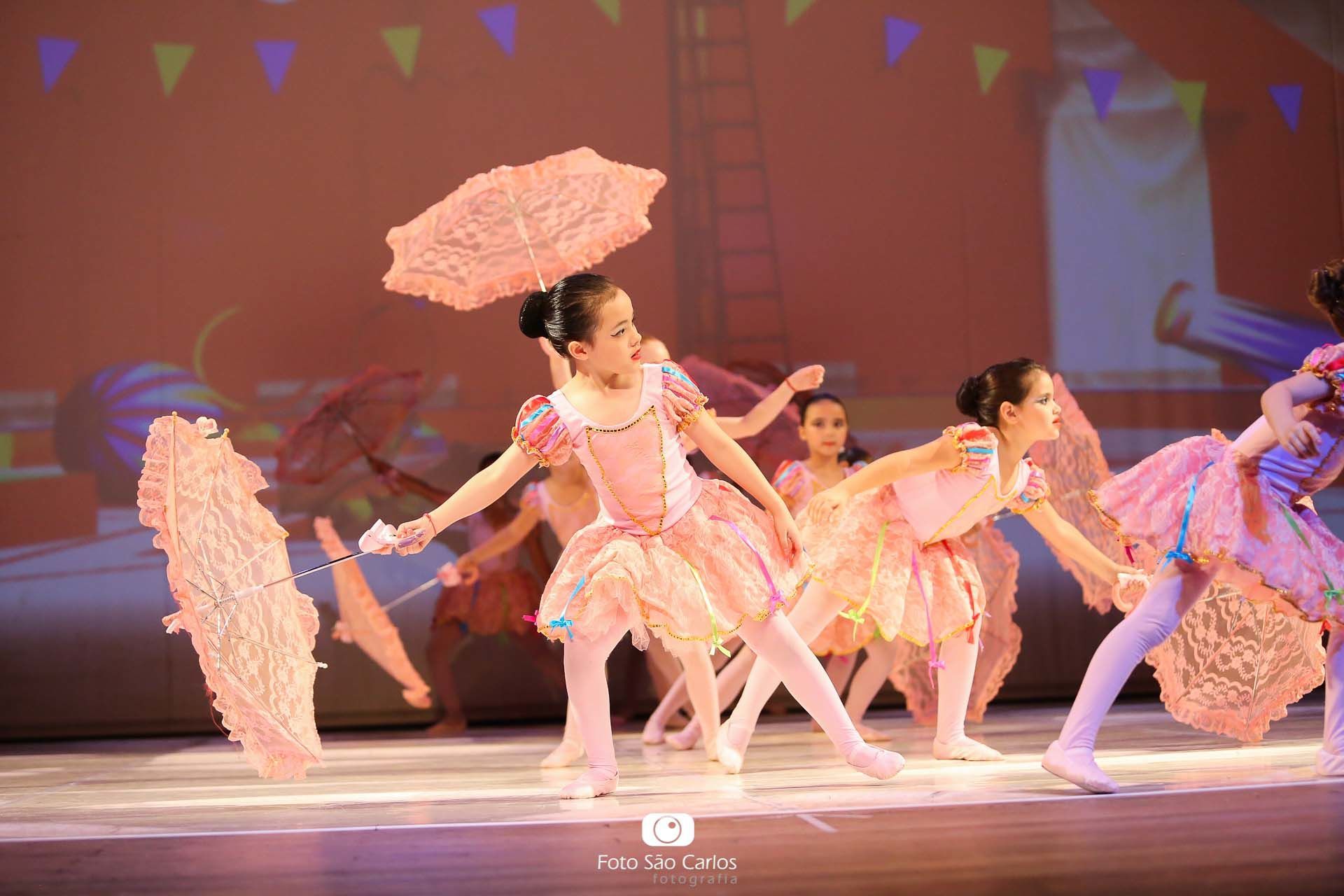 Foto BALLET COLÉGIO CECILIA MEIRELES 2018 - ESPETÁCULO CIRCO - PARTE 2 Foto BALLET COLÉGIO CECILIA MEIRELES 2018 - ESPETÁCULO CIRCO - PARTE 2 - Imagem 9