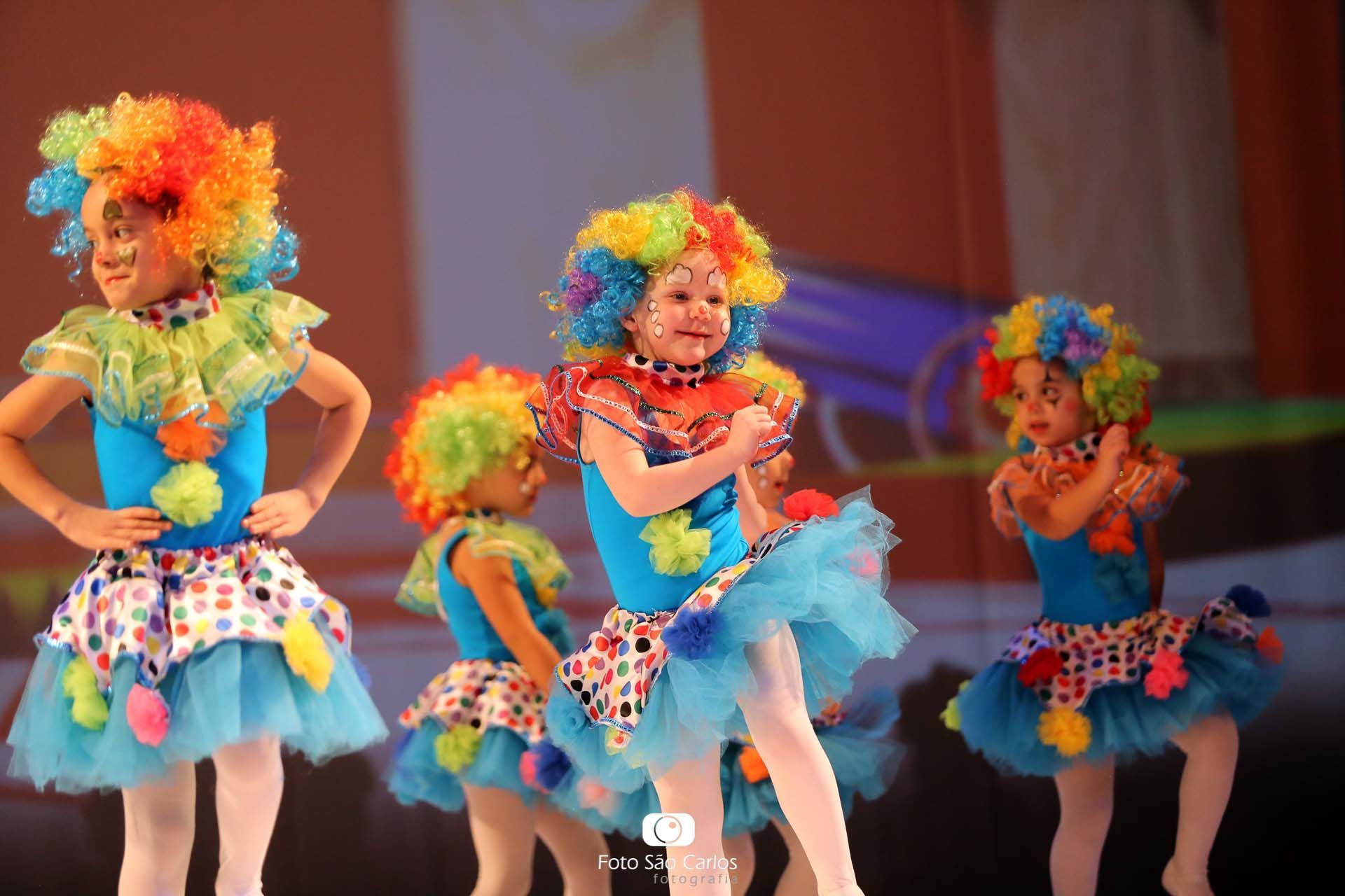 Foto BALLET COLÉGIO CECILIA MEIRELES 2018 - ESPETÁCULO CIRCO - PARTE 2 Foto BALLET COLÉGIO CECILIA MEIRELES 2018 - ESPETÁCULO CIRCO - PARTE 2 - Imagem 12
