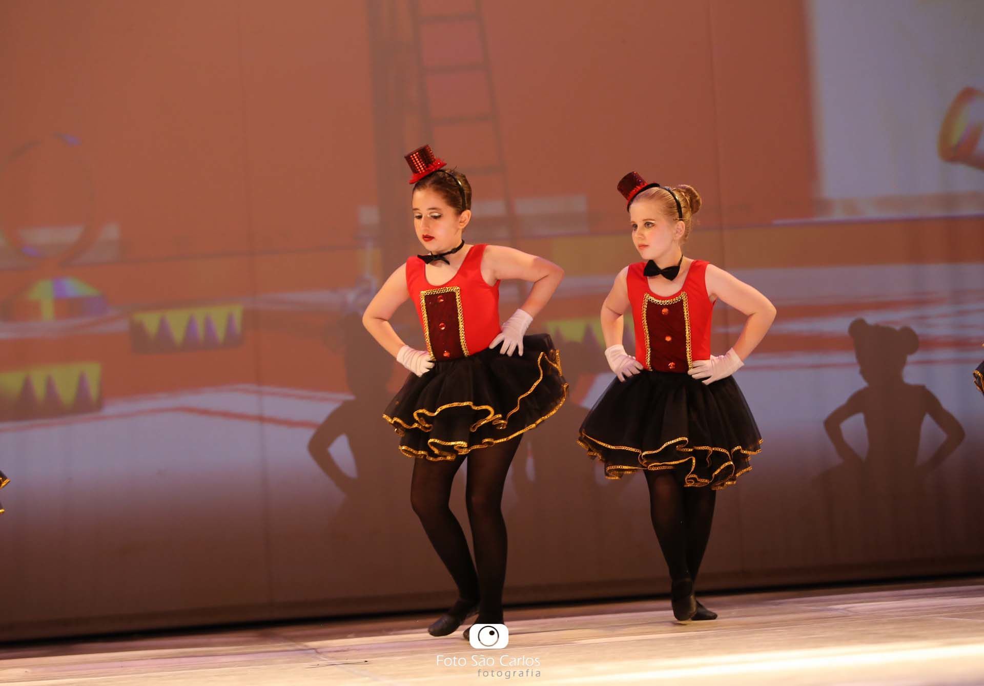 Foto BALLET COLÉGIO CECILIA MEIRELES 2018 - ESPETÁCULO CIRCO - PARTE 3 Foto BALLET COLÉGIO CECILIA MEIRELES 2018 - ESPETÁCULO CIRCO - PARTE 3 - Imagem 10