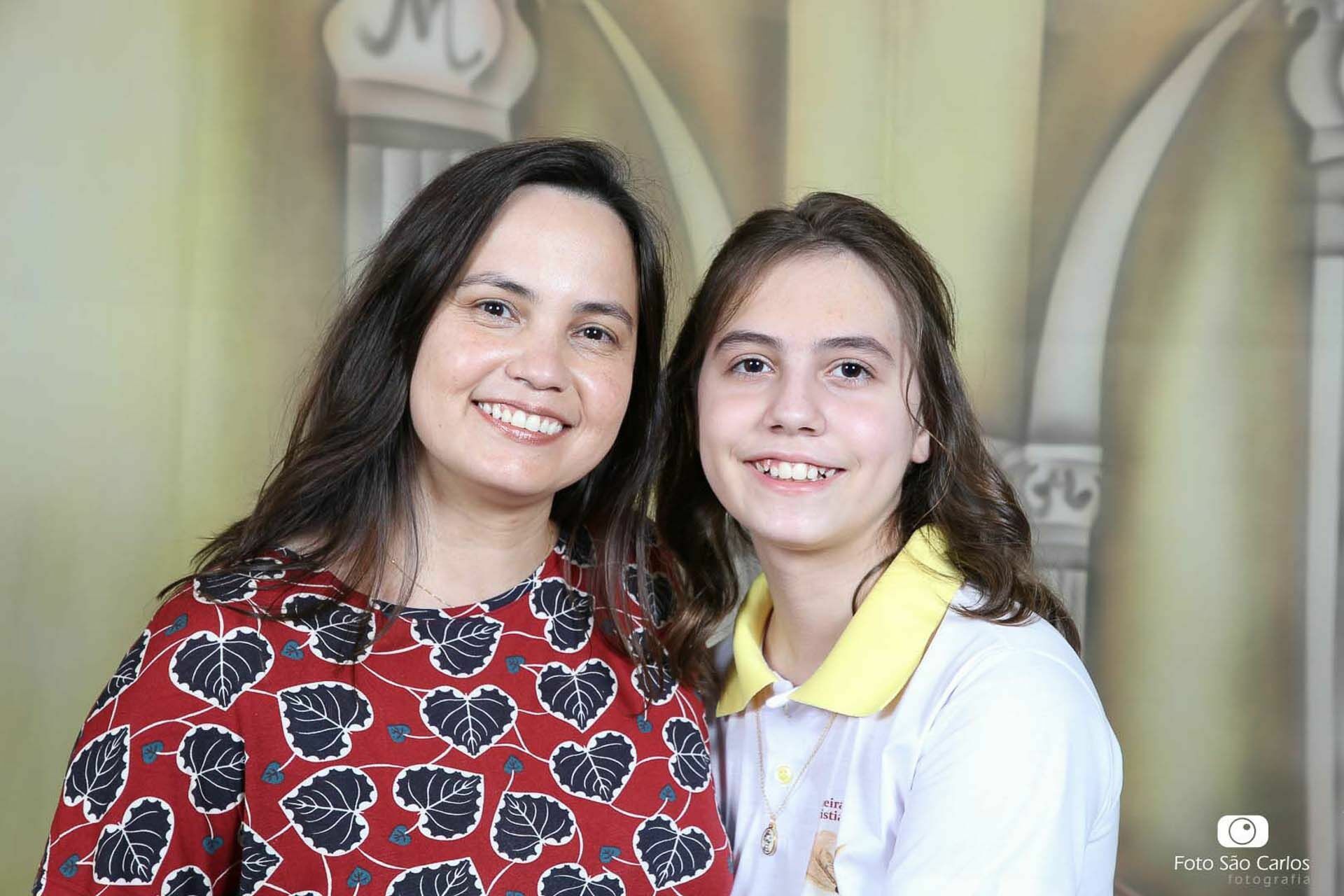 Foto HOMENAGEM AS MÃES DOS CATEQUIZANDOS DO COLÉGIO SÃO CARLOS 2021 Foto HOMENAGEM AS MÃES DOS CATEQUIZANDOS DO COLÉGIO SÃO CARLOS 2021 - Imagem 0