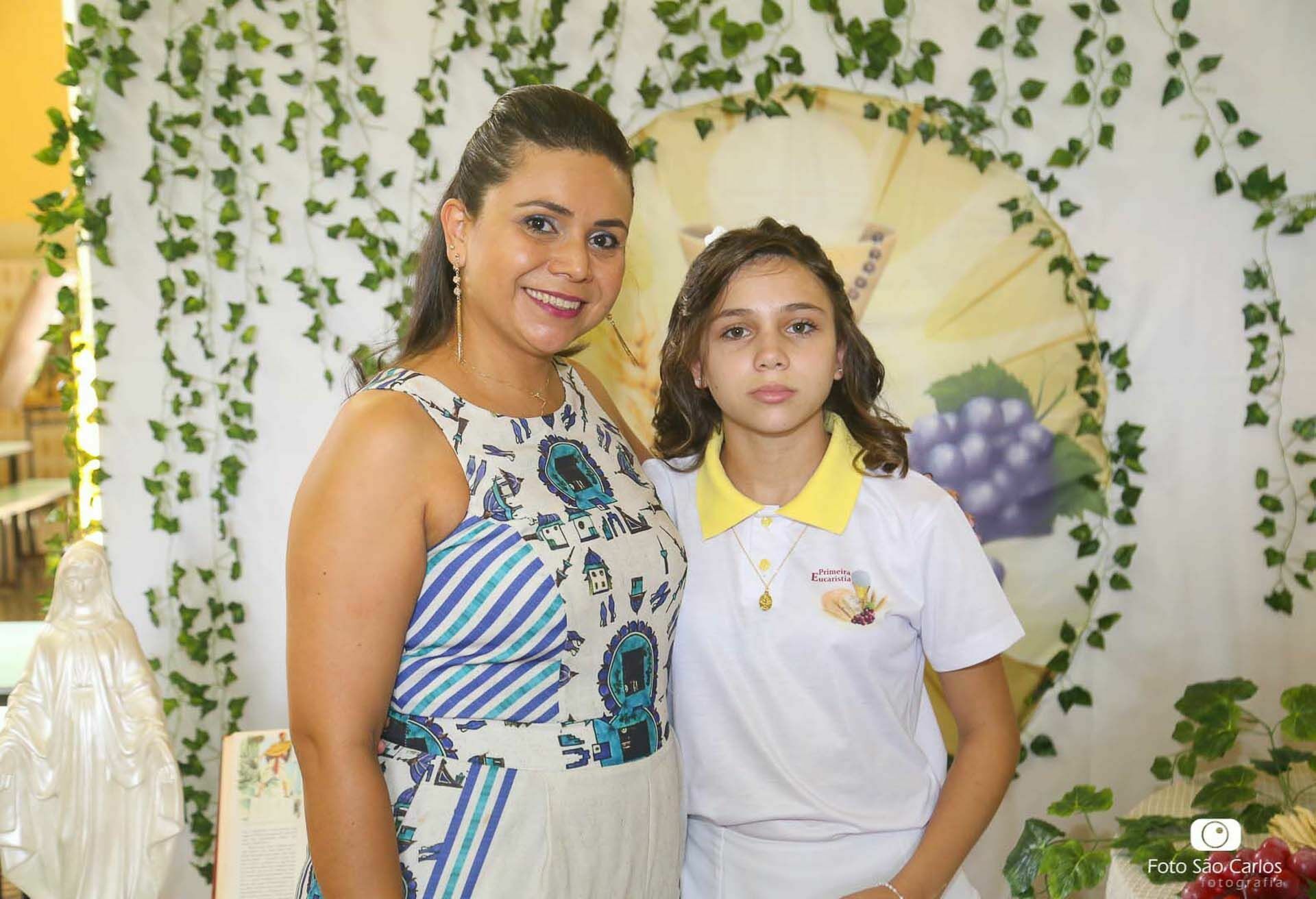 Foto HOMENAGEM AS MÃES DOS CATEQUIZANDOS DO COLÉGIO SÃO CARLOS 2021 Foto HOMENAGEM AS MÃES DOS CATEQUIZANDOS DO COLÉGIO SÃO CARLOS 2021 - Imagem 18
