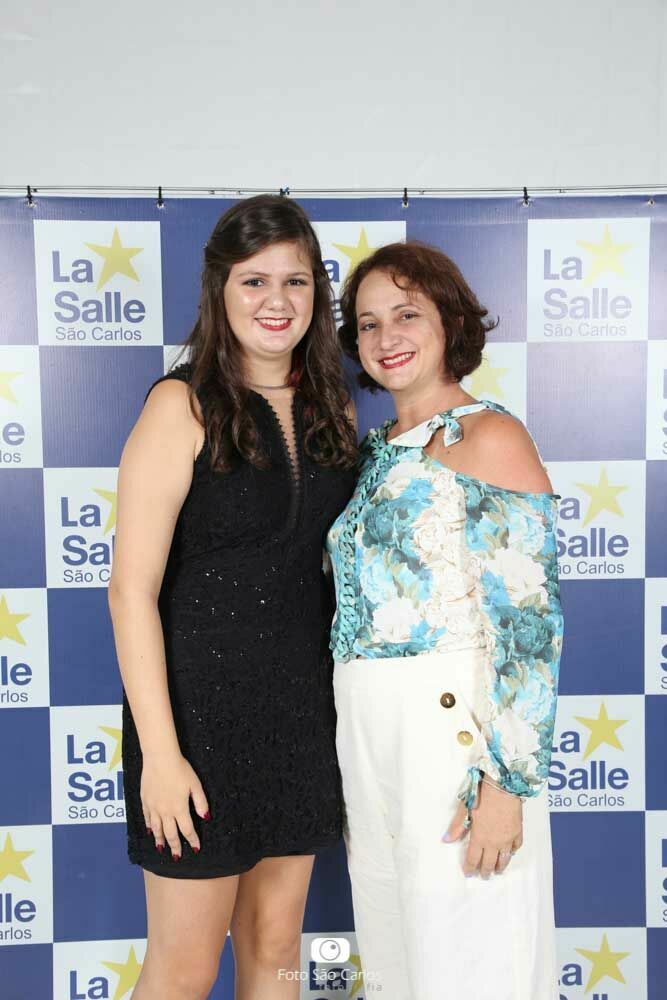 Foto HOMENAGEM AS MÃES DOS FORMANDOS LA SALLE 2021 DO 9º ANO EF E 3º EM Foto HOMENAGEM AS MÃES DOS FORMANDOS LA SALLE 2021 DO 9º ANO EF E 3º EM - Imagem 0