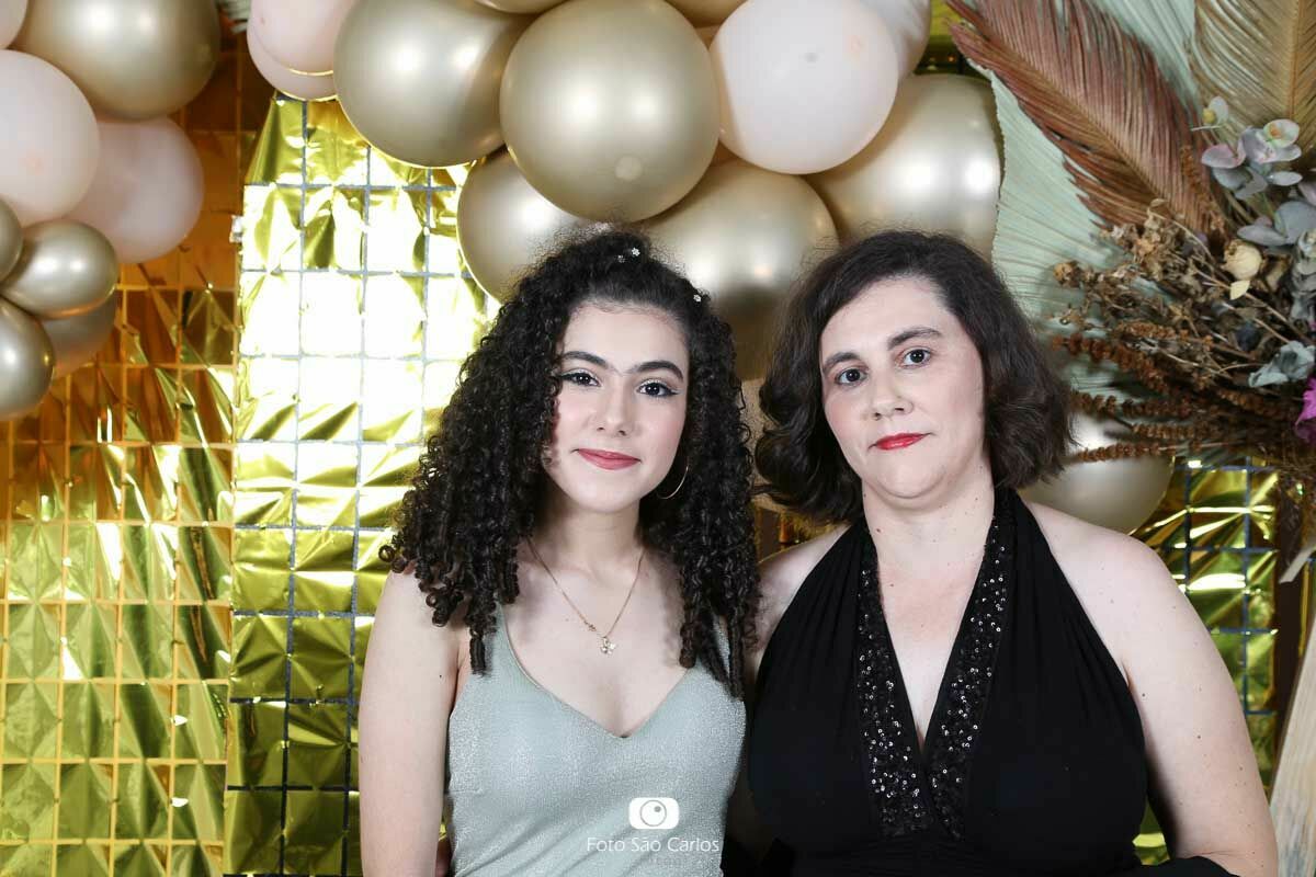Foto HOMENAGEM AS MÃES DOS FORMANDOS LA SALLE 2021 DO 9º ANO EF E 3º EM - parte 2 Foto HOMENAGEM AS MÃES DOS FORMANDOS LA SALLE 2021 DO 9º ANO EF E 3º EM - parte 2 - Imagem 7