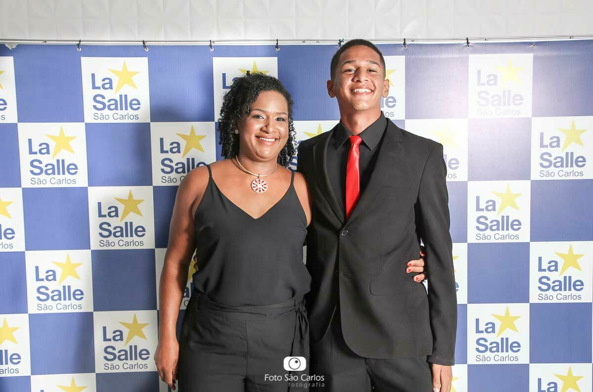 Foto HOMENAGEM AS MÃES DOS FORMANDOS LA SALLE 2021 DO 9º ANO EF E 3º EM - parte 2 Foto HOMENAGEM AS MÃES DOS FORMANDOS LA SALLE 2021 DO 9º ANO EF E 3º EM - parte 2 - Imagem 29