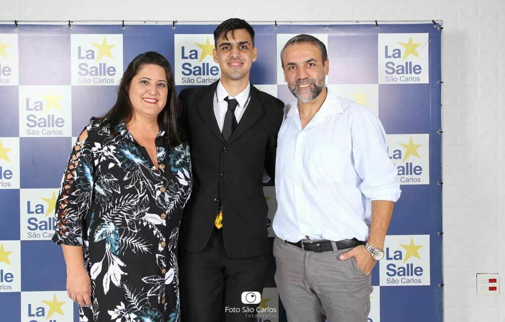 Foto HOMENAGEM AS MÃES DOS FORMANDOS LA SALLE 2021 DO 9º ANO EF E 3º EM - parte 2 Foto HOMENAGEM AS MÃES DOS FORMANDOS LA SALLE 2021 DO 9º ANO EF E 3º EM - parte 2 - Imagem 28
